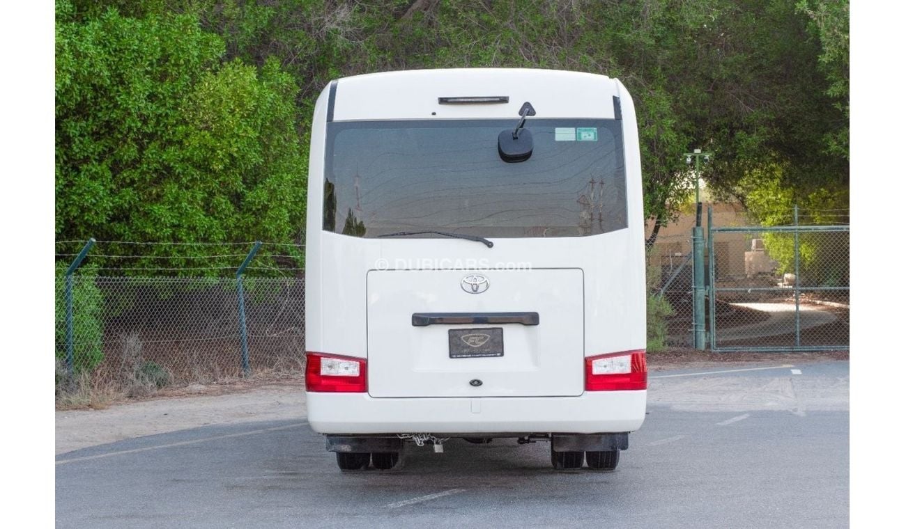 Toyota Coaster 2020 | TOYOTA COASTER | 23-SEATER | AUTOMATIC DOOR | GCC SPECS | T00782