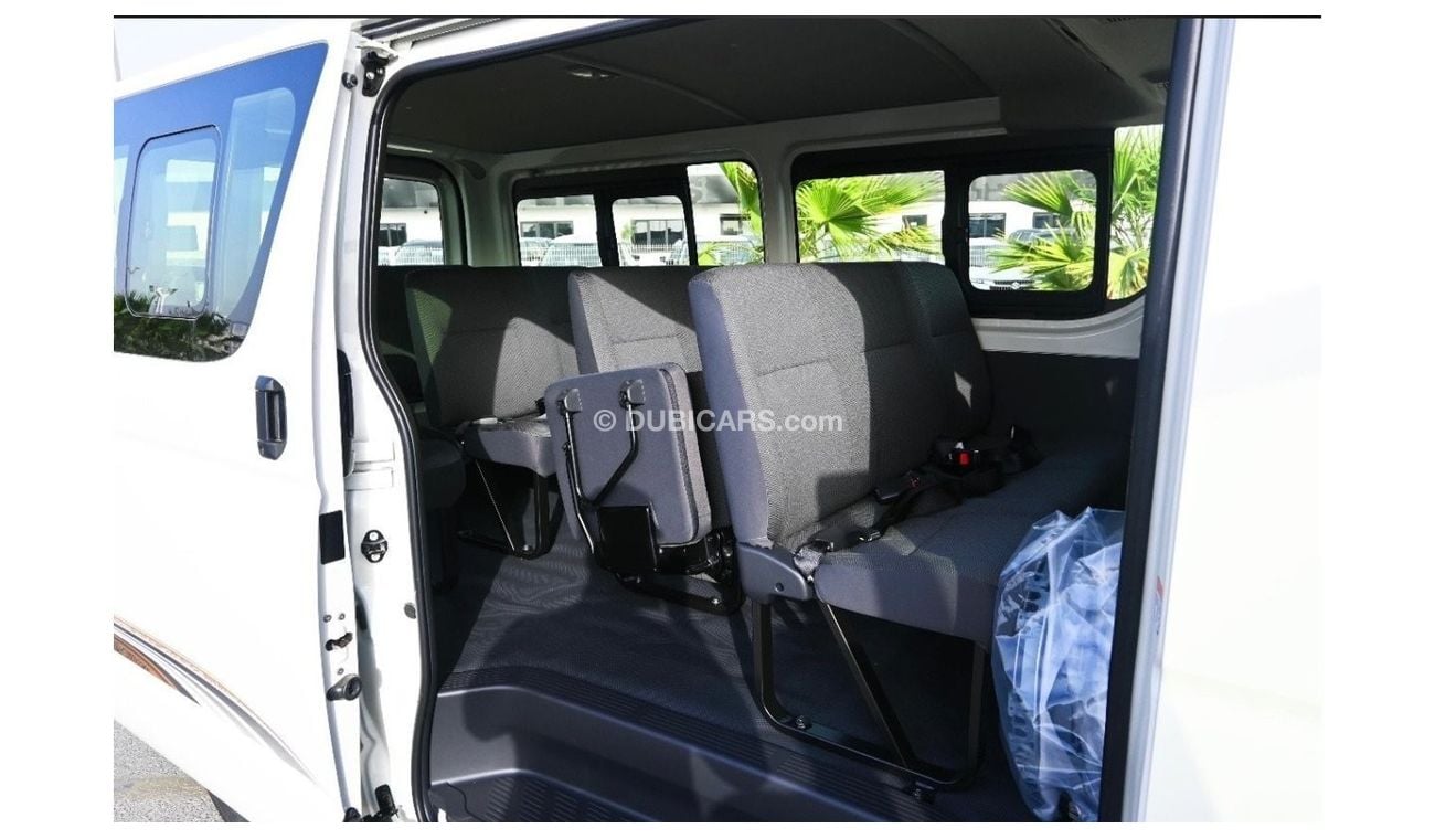 تويوتا هاياس Hiace Standard Roof 15 Seater 2.5L Diesel