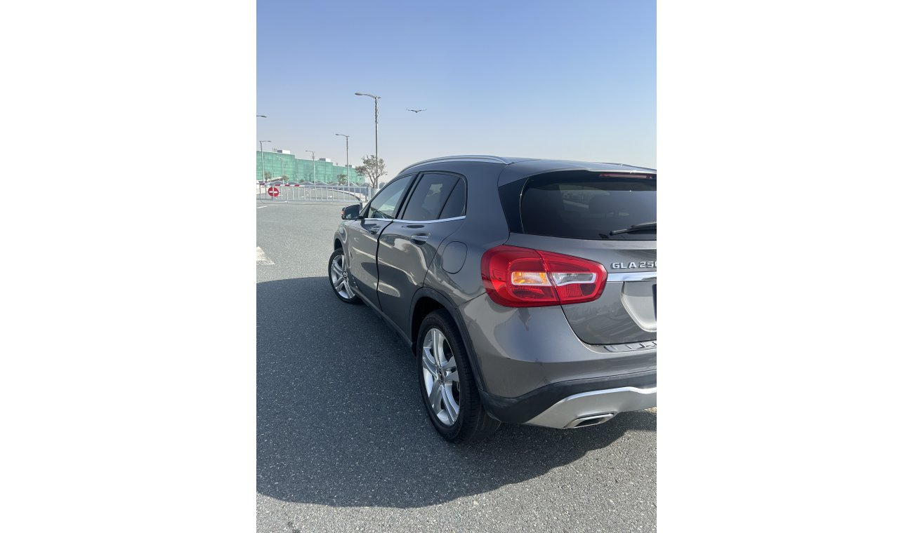 مرسيدس بنز GLA 250