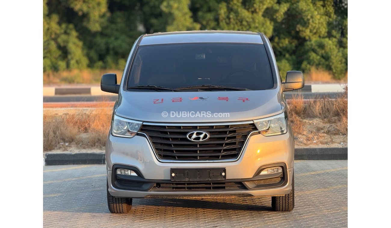 Hyundai H1 Starex