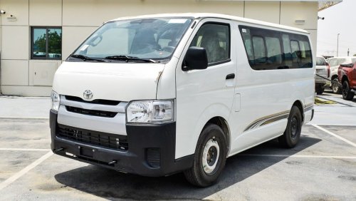 تويوتا هاياس Standard Roof Passenger Van - 2.5L Diesel Manul