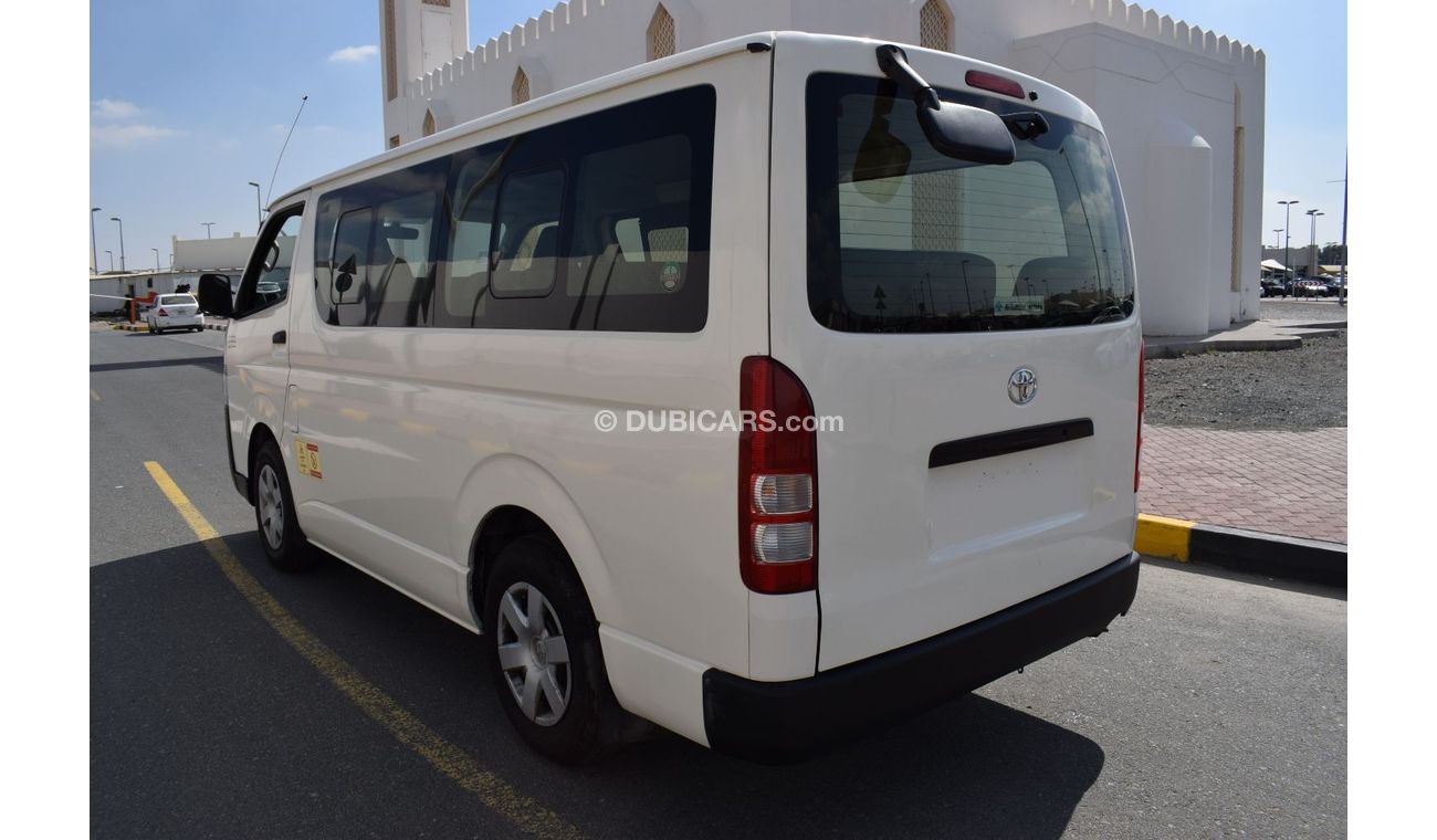 Toyota Hiace GL - Standard Roof Toyota Hiace 13 seater bus, model:2016. Excellent condition