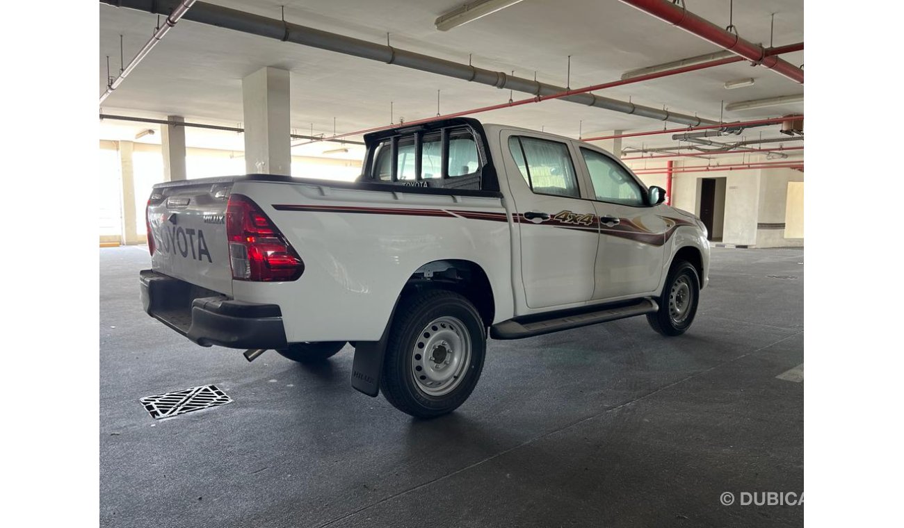 تويوتا هيلوكس toyota hilix 2.4 basic with diff lock and power windows