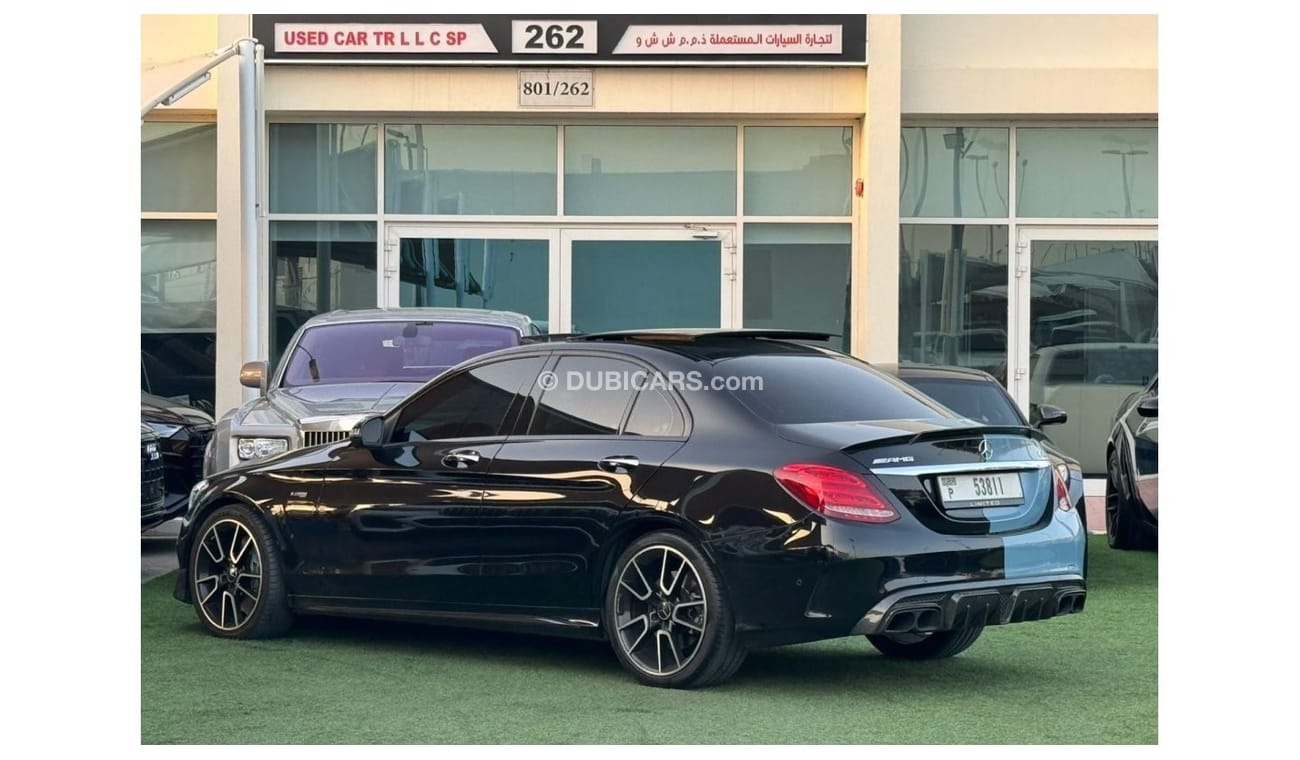 Mercedes-Benz C 43 AMG MERCEDES BENZ AMG C43 GCC FULL OPTION ORIGINAL PAINT PERFECT CONDITION