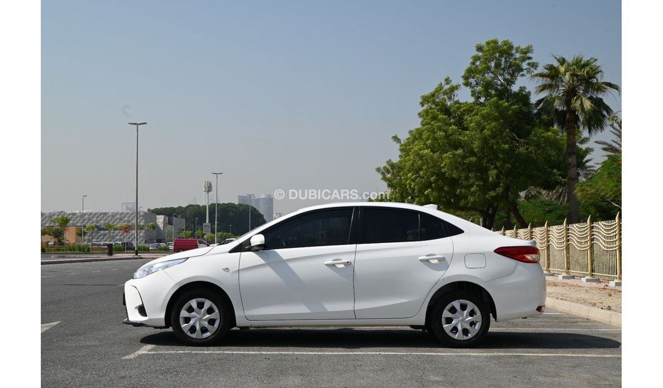 تويوتا يارس 0% DP - 1 YEAR WARRANTY - TOYOTA YARIS SE 2022 - FIRST OWNER - MINT CONDITION - GCC SPECS