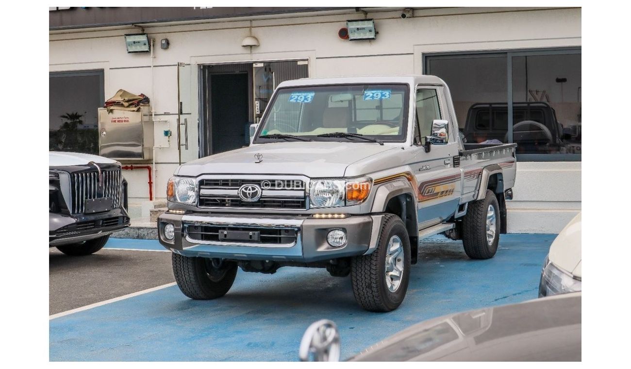 تويوتا لاند كروزر بيك آب 2023 MODEL TOYOTA LAND CRUISER 79 SINGLE CAB PICKUP LX V6 4.0L PATROL 4WD MANUAL TRANSMISSION