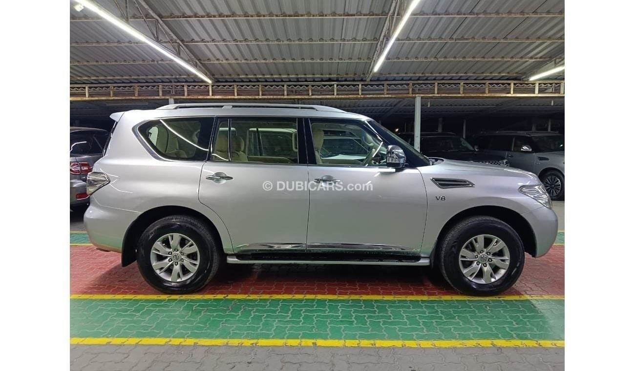 Nissan Patrol SE T1 5.6L