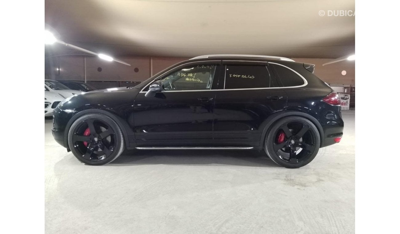 بورش كايان PORSCHE CAYENNE TURBO 4.8L 2011, 23 INCH ALLOY WHEELS, 18-WAY ADJUSTABLE SEATS AND MORE..