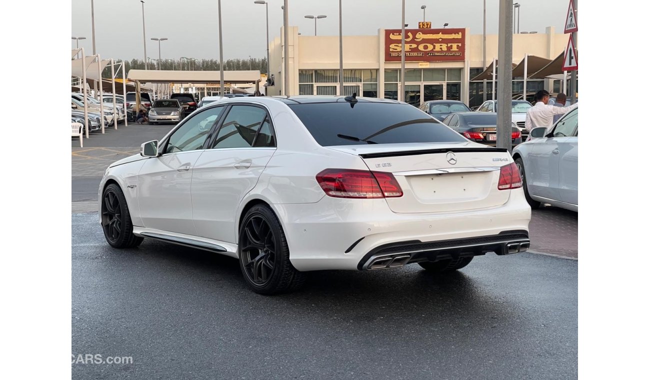 Mercedes-Benz E300 Avantgarde Mercedes E300 2015 KIT 63 _GCC_2015_Excellent Condition _Full option