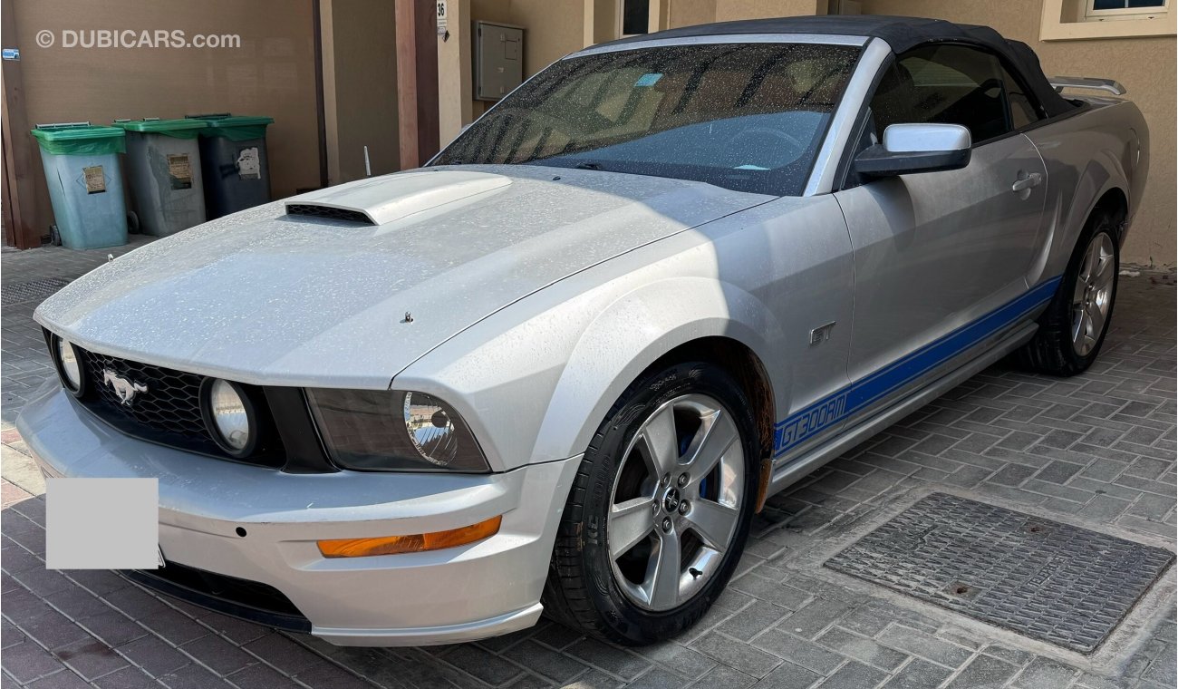 Ford Mustang V8 GT Convertible