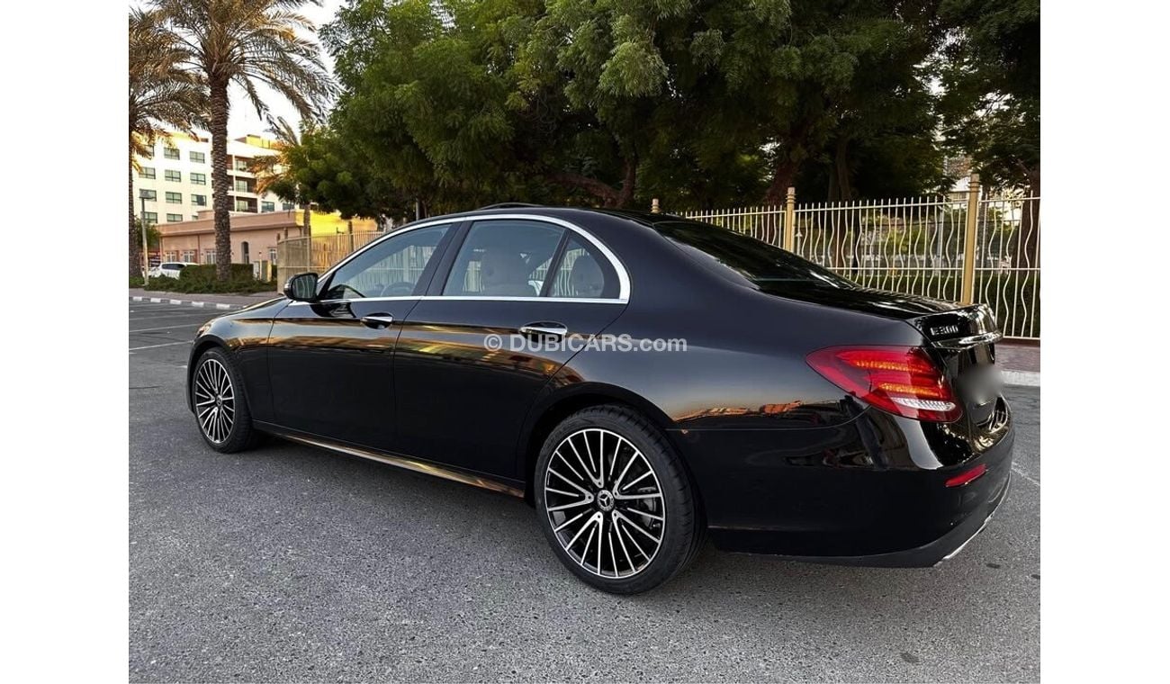 مرسيدس بنز E300 Standard (W213)