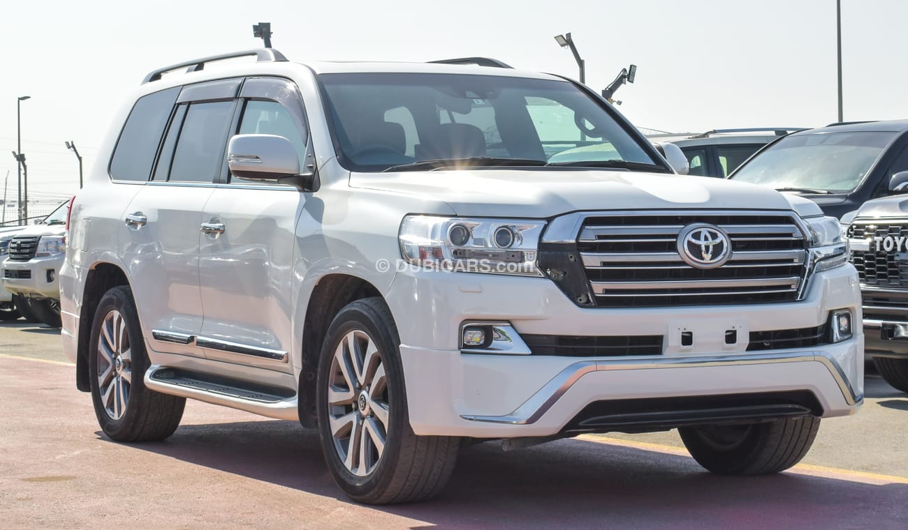 Used Toyota Land Cruiser ZX V8 2016 for sale in Dubai - 702223