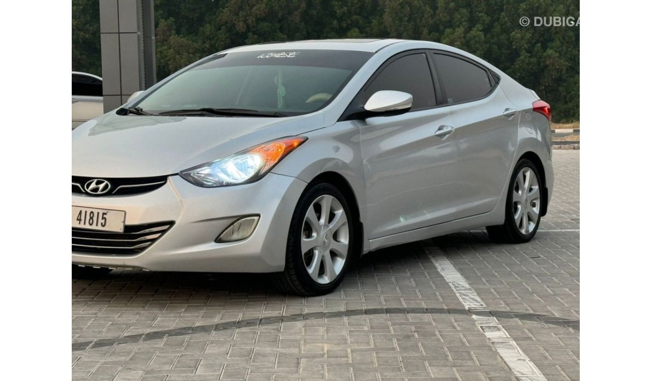 Hyundai Elantra GLS High In excellent condition inside and out