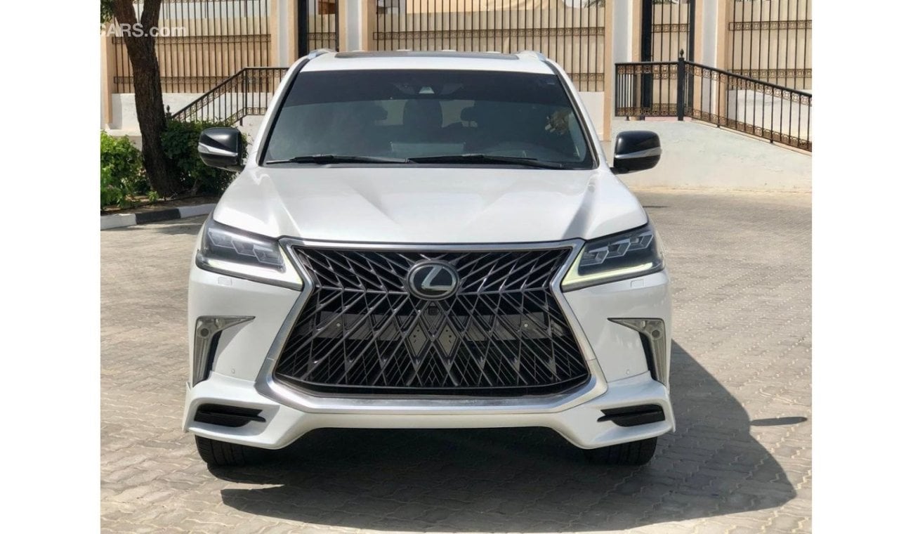 Lexus LX570 Signature Black Edition LX570 SIGNAITUR 2018 (صبغ وكاله بدون حوادث) ,Free accident ،٪؜ Original pain