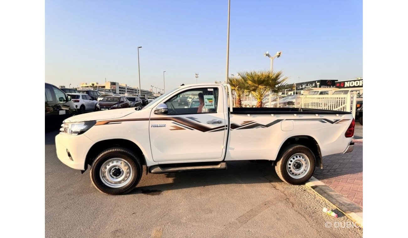 Toyota Hilux 2.7 L 4x4