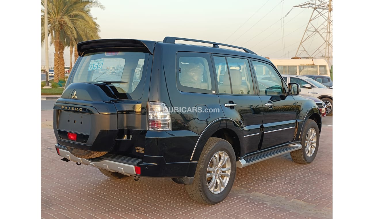 Mitsubishi Pajero 3.8L Petrol, Driver Power Seat & Leather Seats, DVD+ Camera With Chrome Mirror (CODE # 8986)