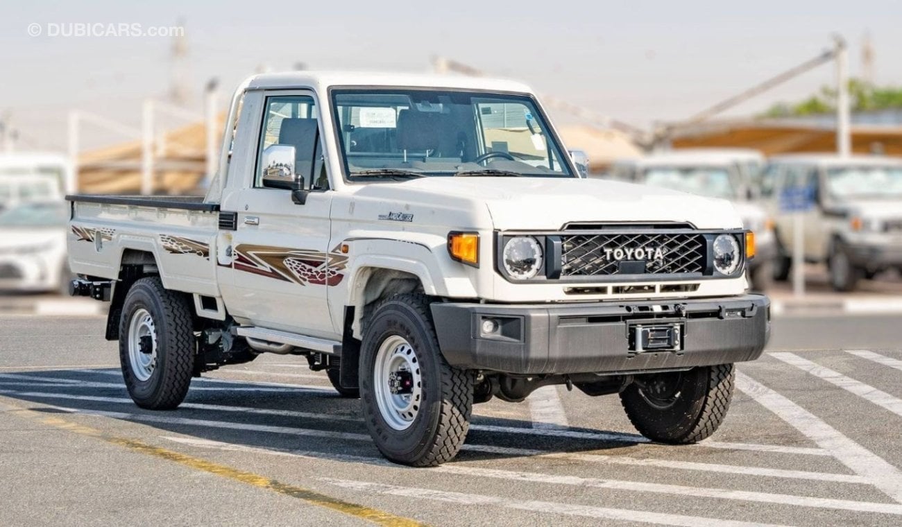 Toyota Land Cruiser Pick Up 2024 Toyota LC79 Single Cab 2.8 Diesel Mid Option Double Tank - GCC