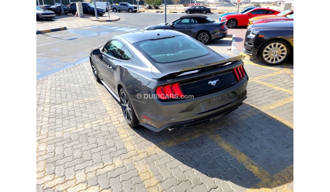 Ford Mustang EcoBoost Premium For salee