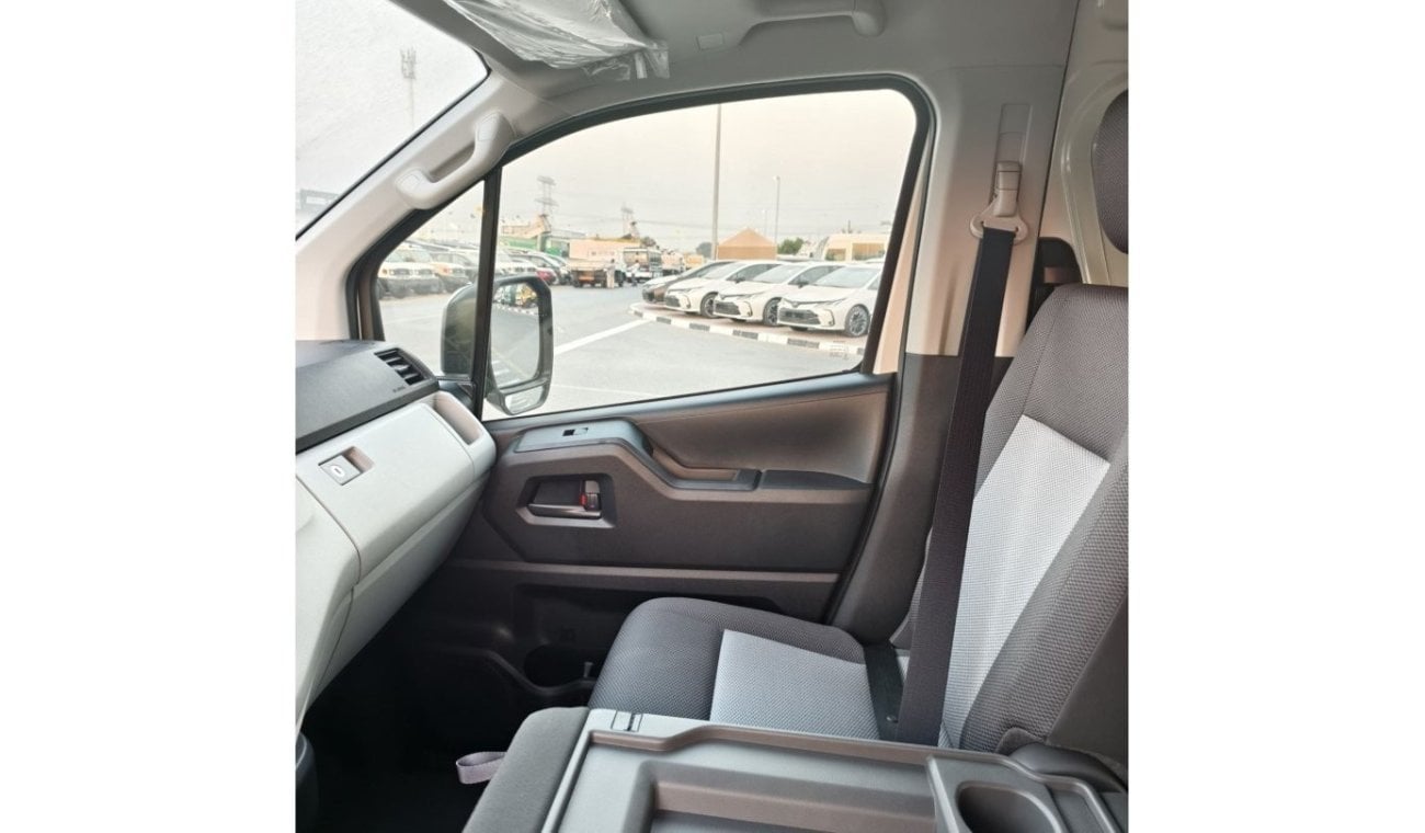 تويوتا هاياس 2024 Model Toyota Hiace 3.5L High roof Petrol AT