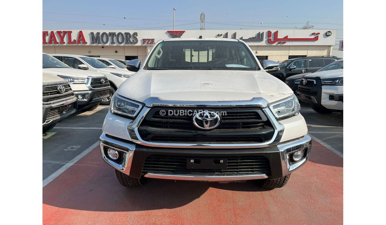 تويوتا هيلوكس TOYOTA HILUX 2.7 AT FULL OPTION WITH PUSH START WHITE YEMEN SPEC 2025