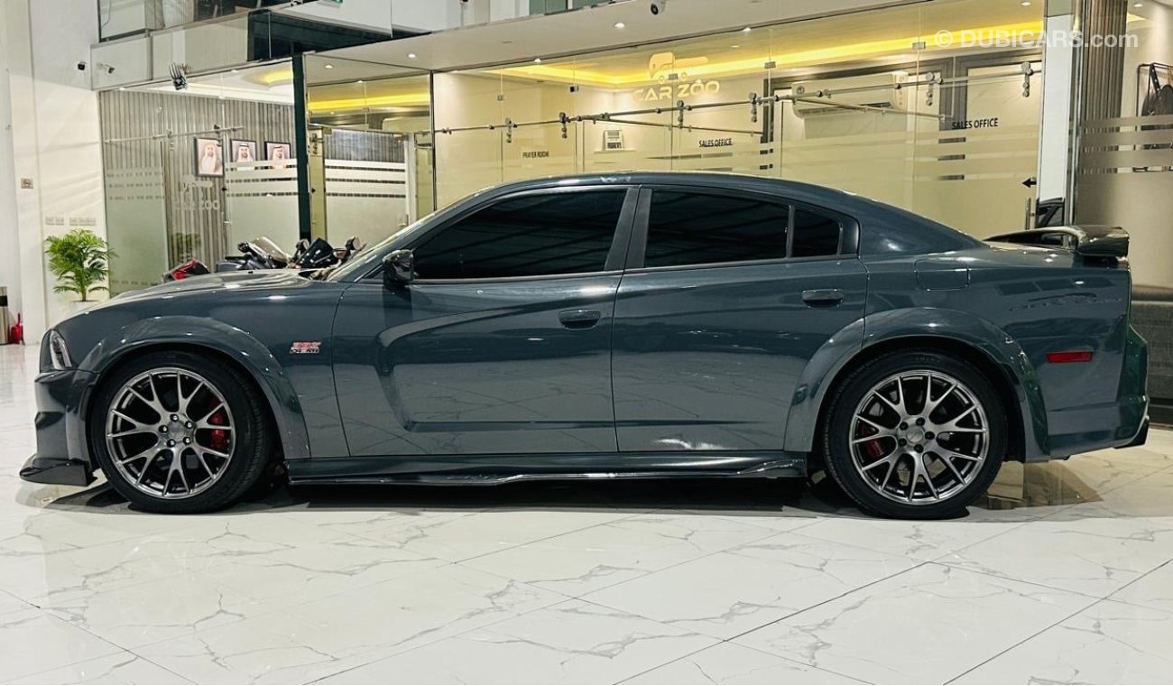 Dodge Charger SRT8