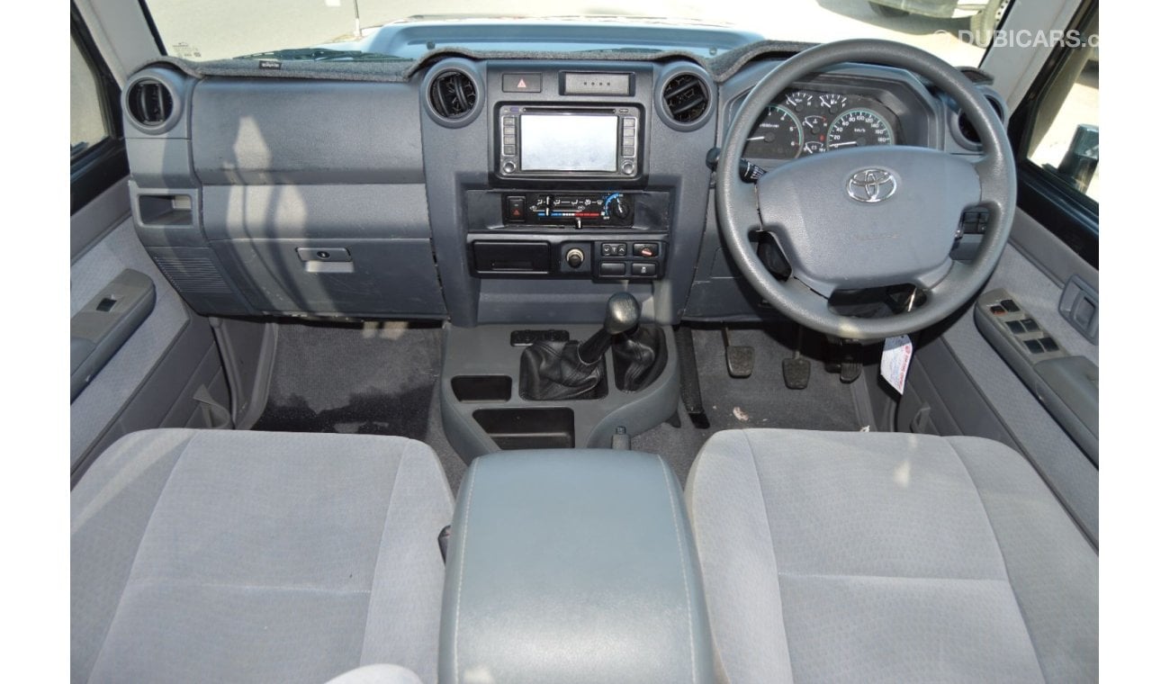 Toyota Land Cruiser Pick Up Double cabin Perfect inside and out