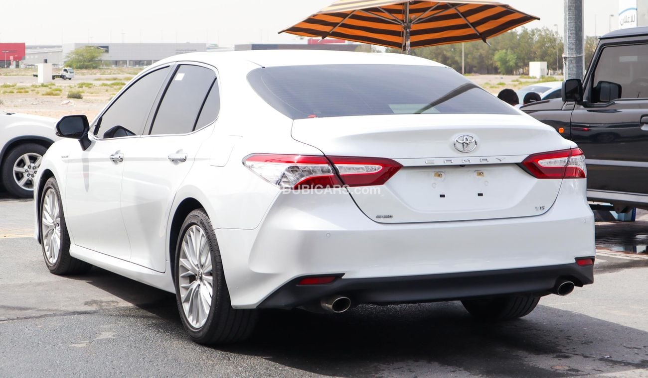 Used Toyota Camry 2020 for sale in Sharjah - 499650