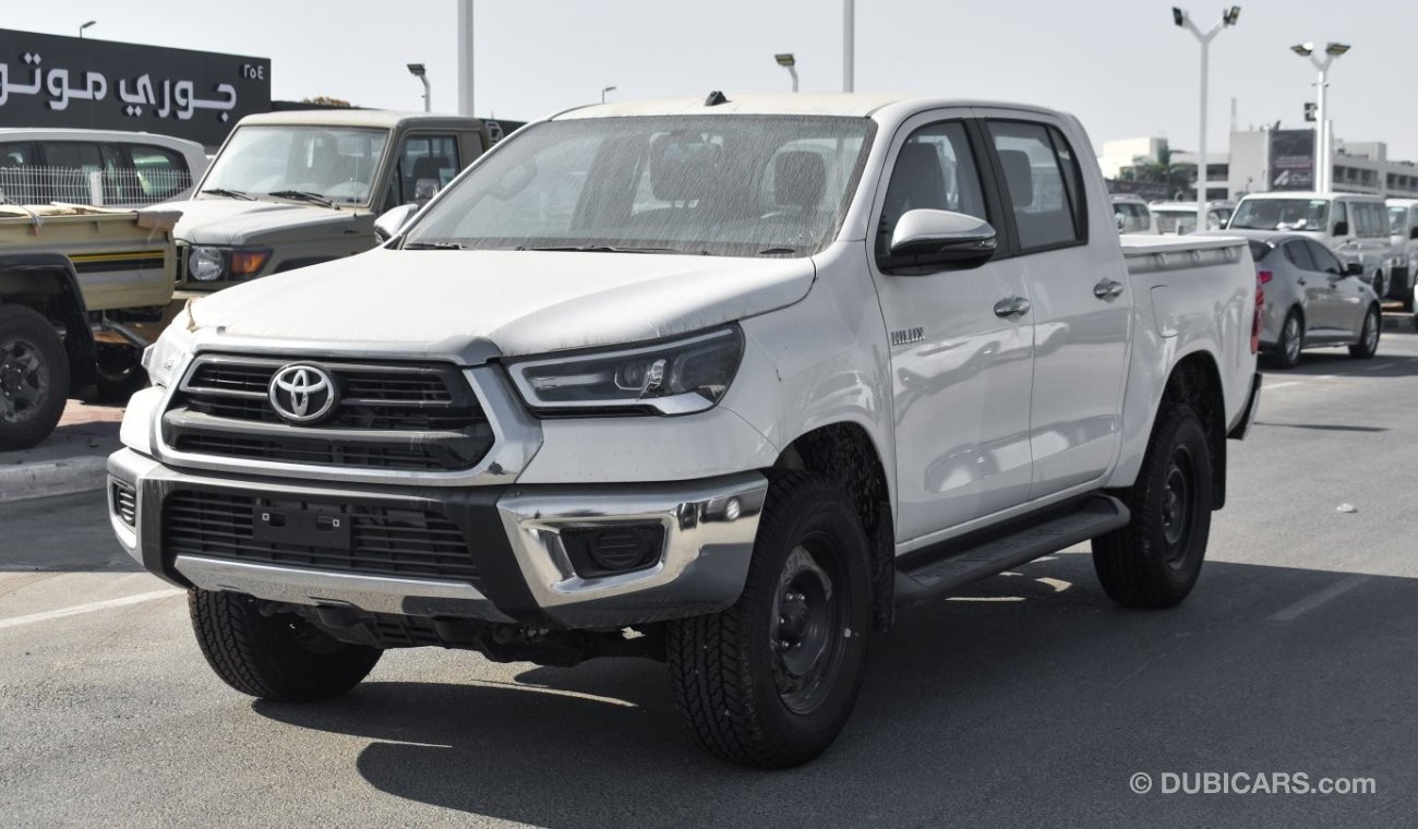 تويوتا هيلوكس SR5 - Diesel 2.4L DC 4X4