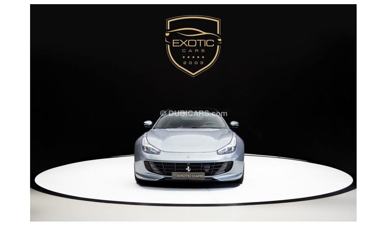 فيراري GTC4Lusso Ferrari GTC4LUSSO T V8