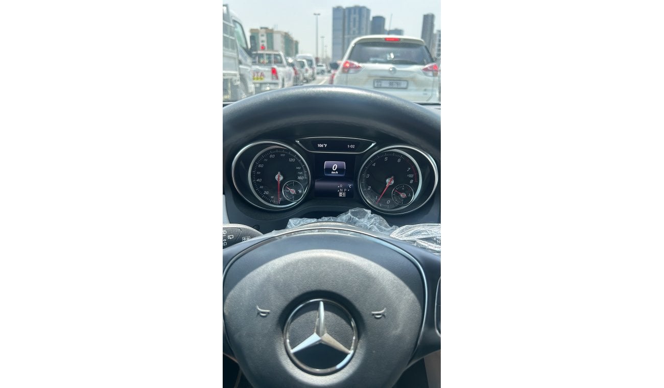 Mercedes-Benz GLA 250