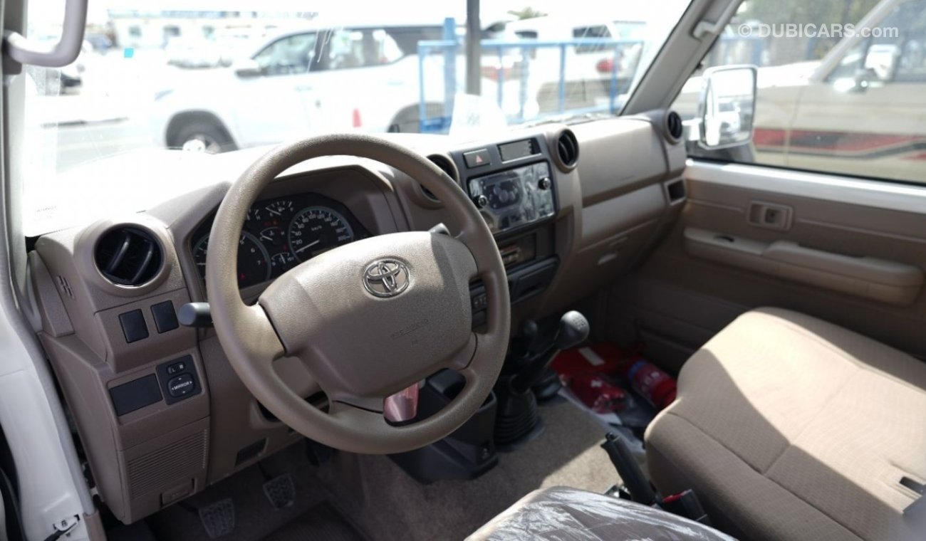 تويوتا لاند كروزر هارد توب Toyota Land Cruiser Hard Top 2023 YM LC 76 Petrol 4.0 Ltr 5 Door