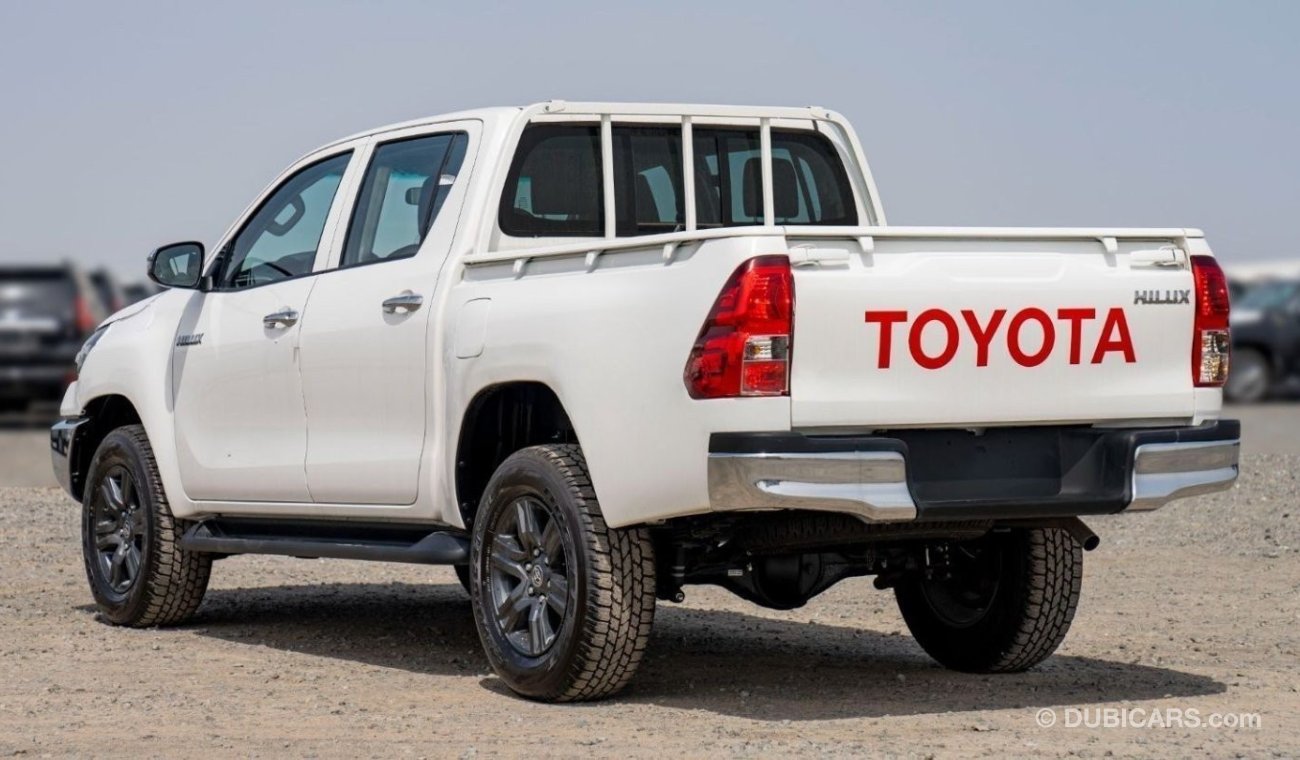 Toyota Hilux DC 2.7P AT  mid option 4X4 MY2024 – WHITE