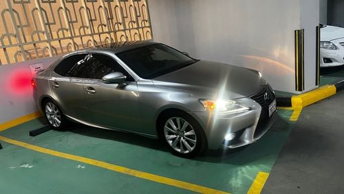 Lexus IS 200 1.5 turbo