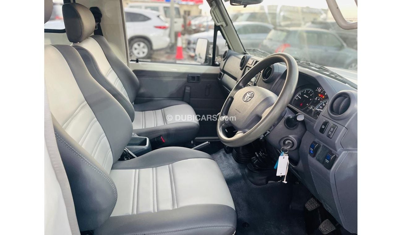 Toyota Land Cruiser Hard Top Toyota landcuriser Hard Top 2017 3 doors IN Excellent Condition