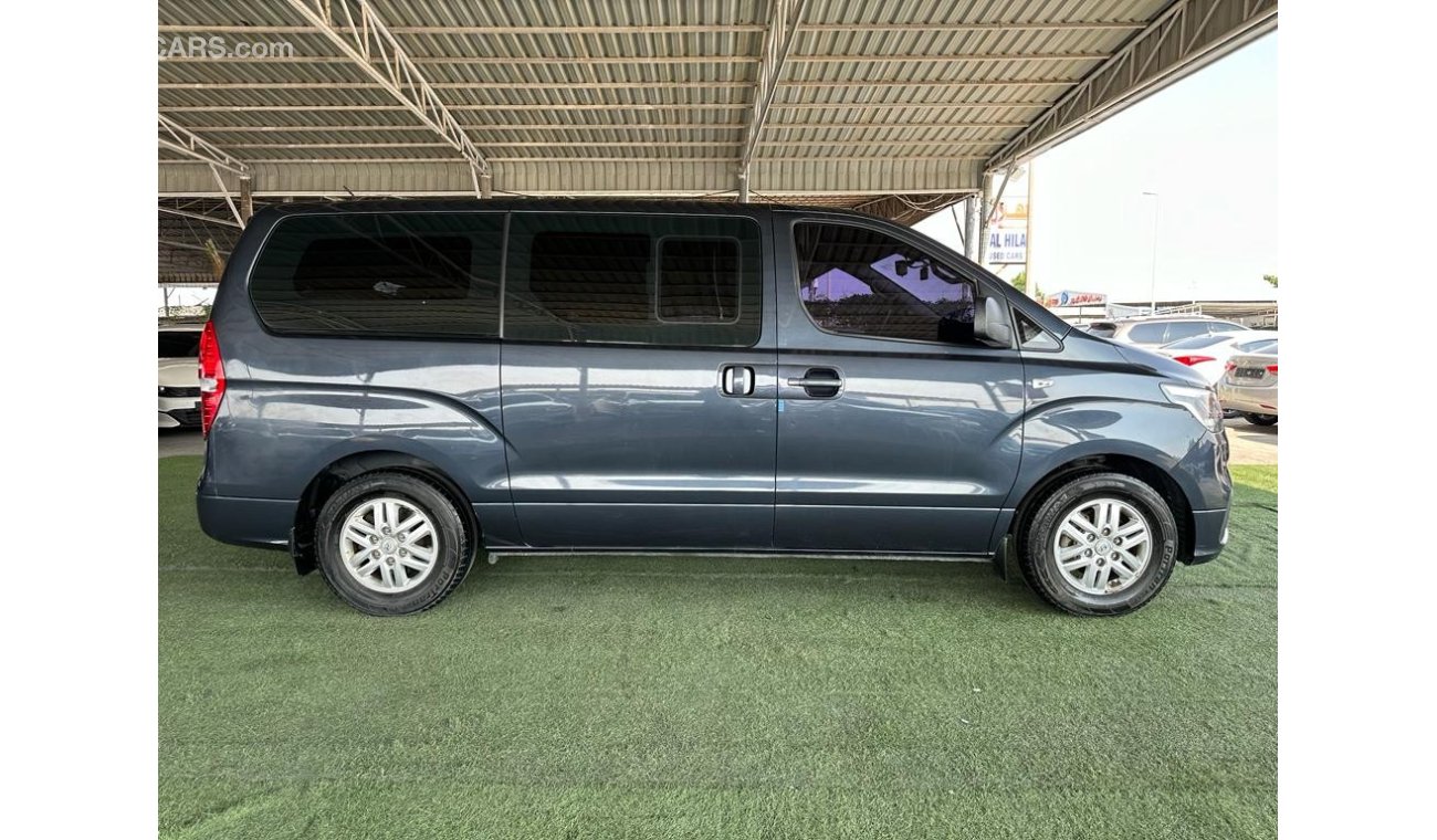 Hyundai H1 Starex