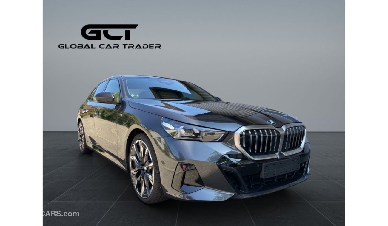 BMW 520i M Sport FACELIFT*PANO*H&K*I-GLOW*CARBON*21"