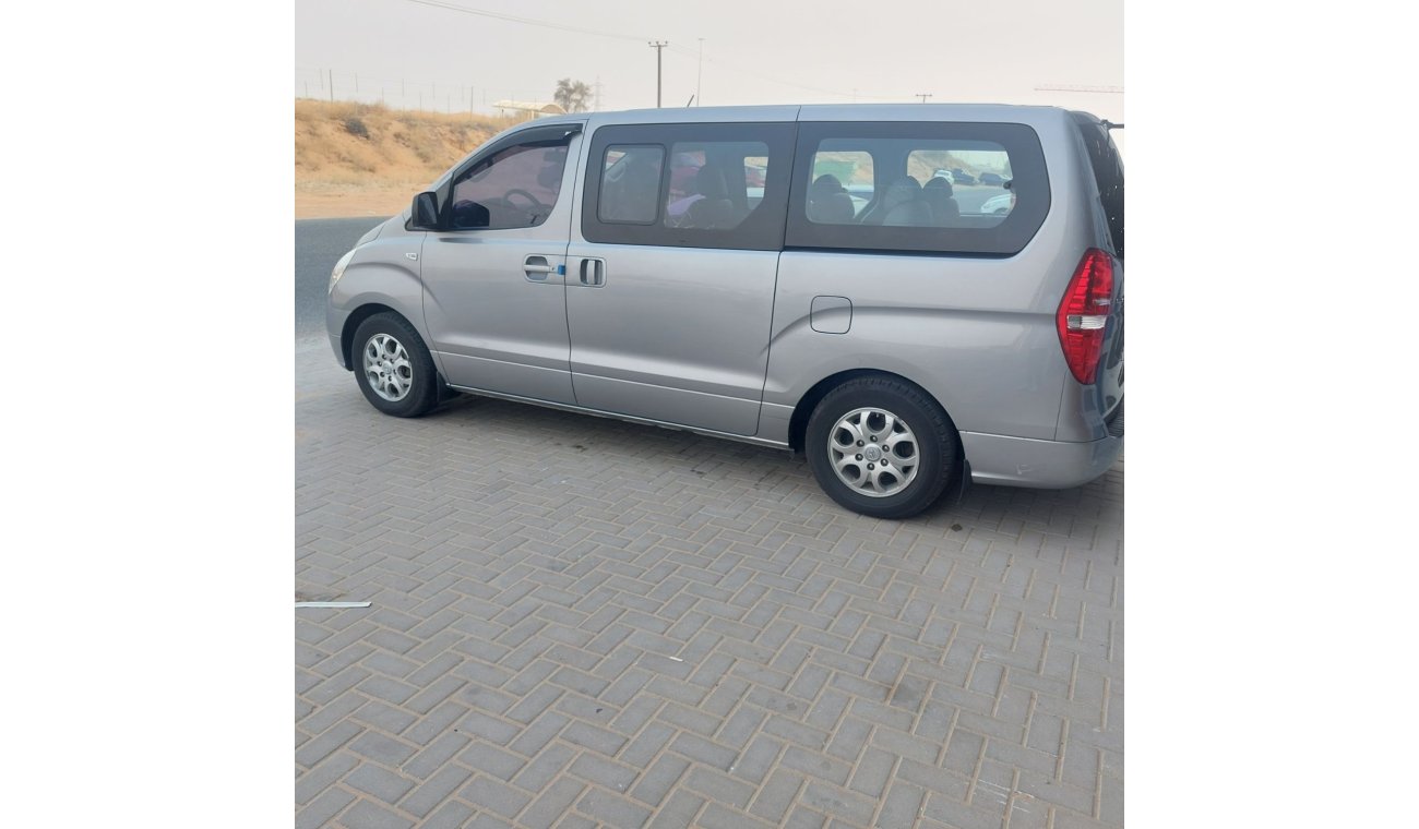 Hyundai H1 Starex