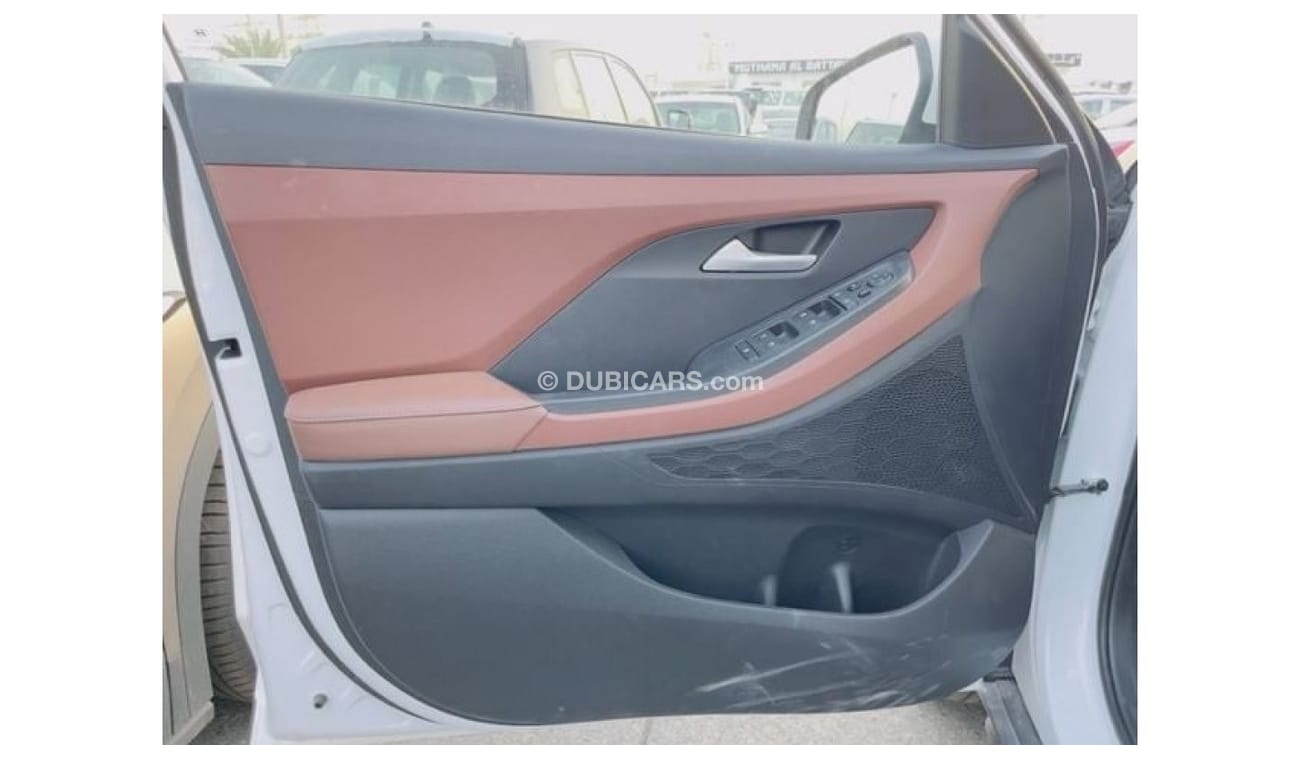 Hyundai Creta 1.5L mid option (without sunroof)2023