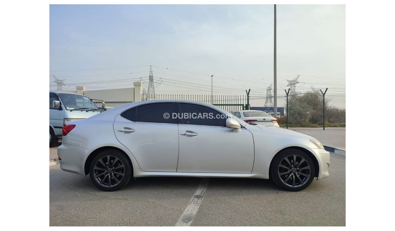 Lexus IS250 LEXUS IS250 || 2006 SILVER || PETROL	KM 251734 || LHD AUTO ||