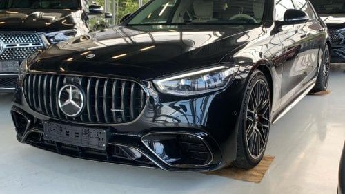 مرسيدس بنز S 63 AMG AMG (ليلي وأنيق، ديكور) * زنبرك هوائي * محور خلفي * كاميرا 360 درجة * شاشة عرض ثلاثية الأبعاد * شاشة