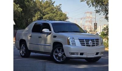 كاديلاك إسكالاد EXT 6.2L SUV CADILLAC ESCALADE 2013 GCC PICK UP GOOD CONDITION INSIDE OUT SIDE