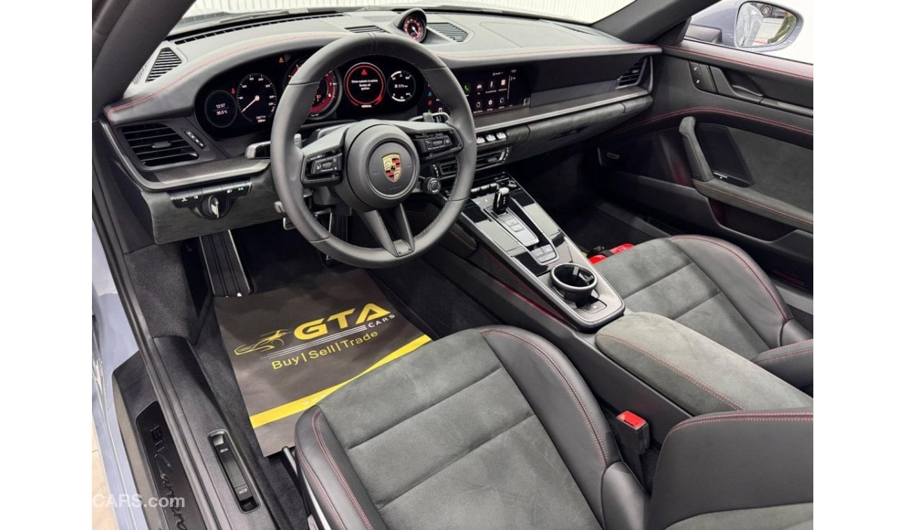 بورش 911 GTS 2024 Porsche 911 Carrera GTS, Aug 2027 Porsche Warranty, Full Options, Very Low Kms, GCC