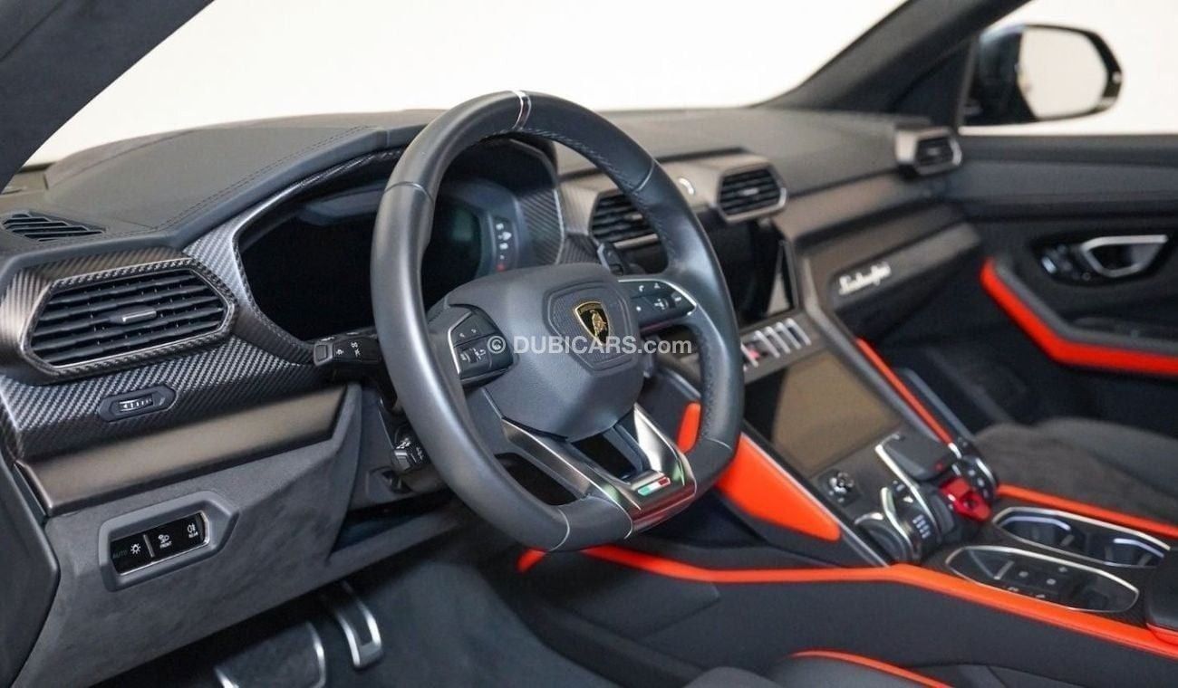 Lamborghini Urus 4.0 V8 Graphite Capsule - AED 19,283 P/M - 2 Years Warranty