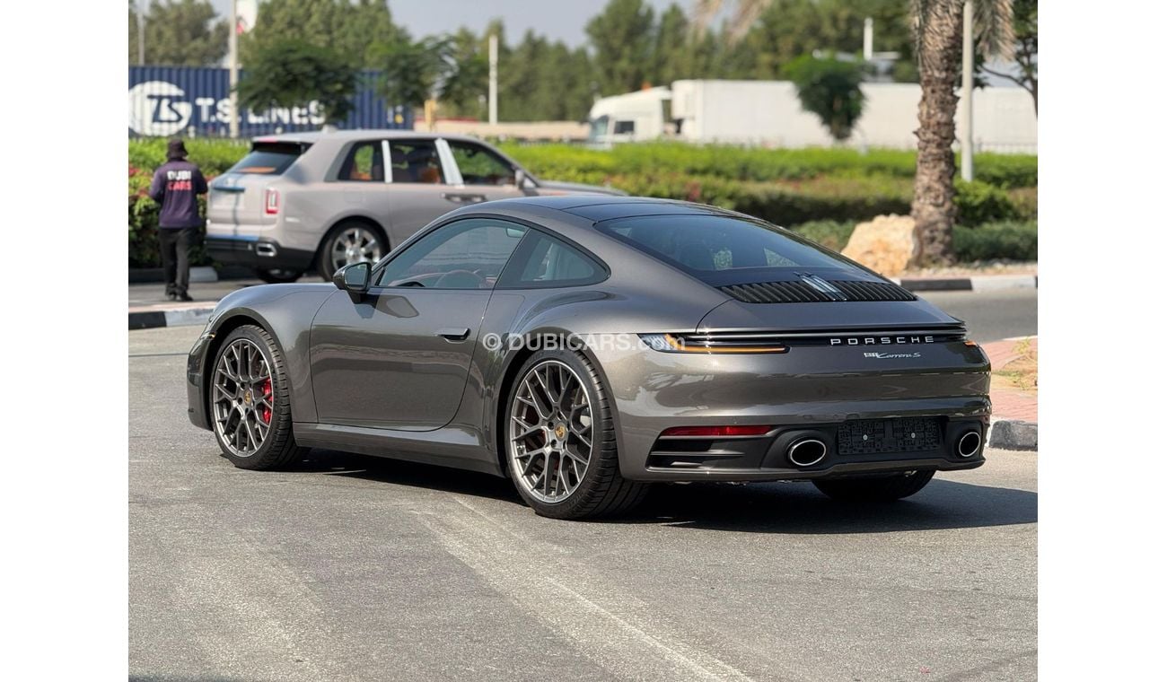 Porsche 911 Carrera S 3.0L (444 HP) Coupe