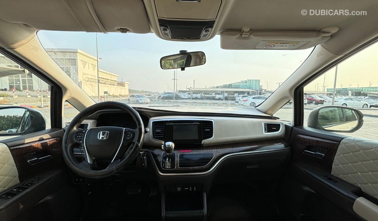 Honda Odyssey EX GCC 2019 HONDA ODYSSEY 122000KM