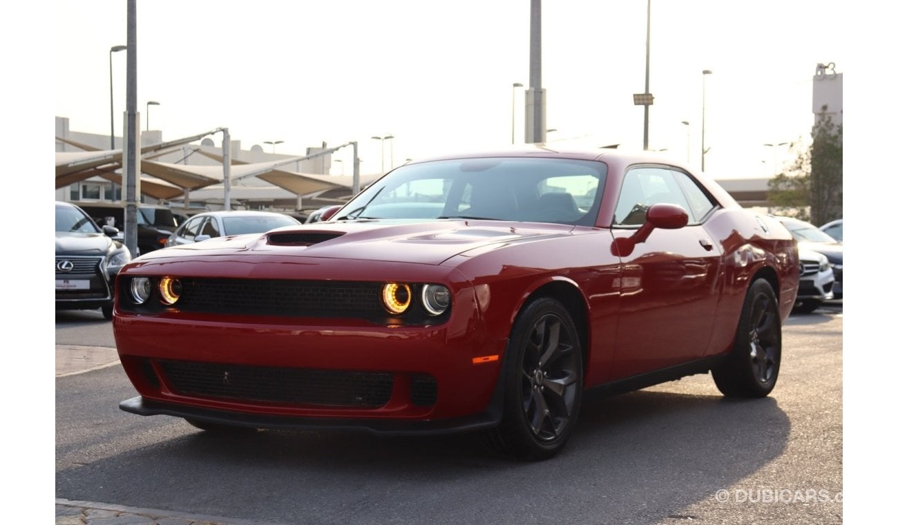 دودج تشالينجر Dodge Challenger SXT Plus / Full / 2017 / Canadian /74,000Mi