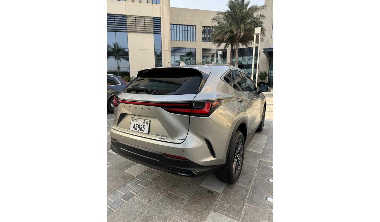 Lexus NX350