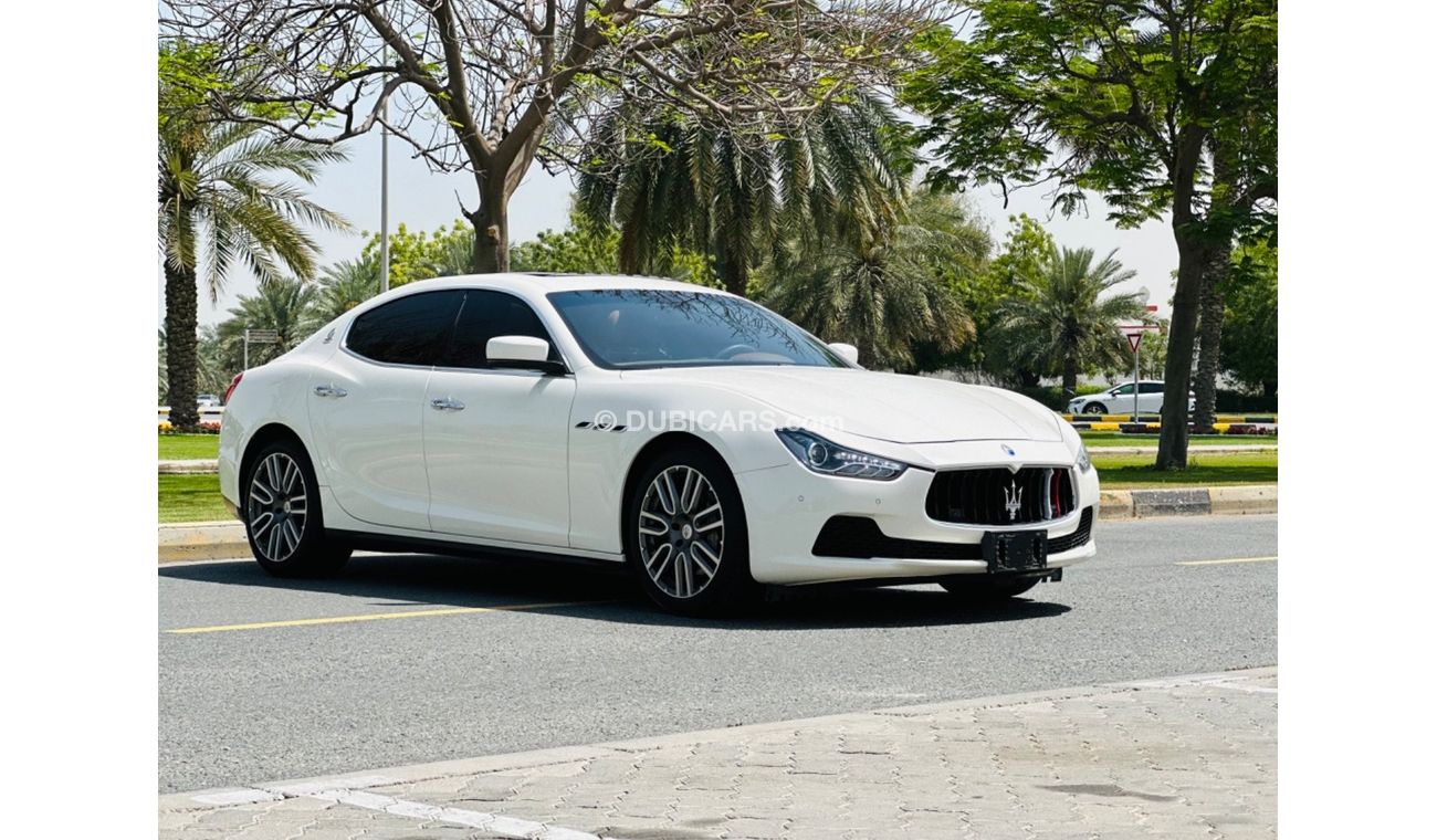 Maserati Ghibli Std MASERATI GHIBLI MODEL 2016 GCC SPACE FULL OPTION 2 KEYS