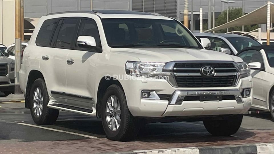 Used Toyota Land Cruiser GXR V8 2021 for sale in Sharjah - 492521