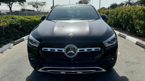 Mercedes-Benz GLA 220